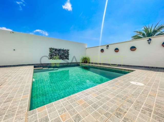 Villa/Maison de 2 chambres à louer à Nerja avec piscine garage - 1 440 € (Ref: 7780549)