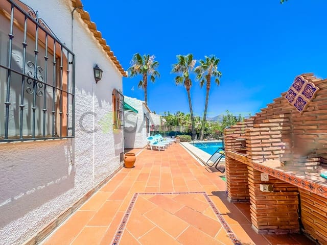 3 slaapkamer Villa te huur in Viñuela met zwembad garage - € 1.350 (Ref: 7780551)