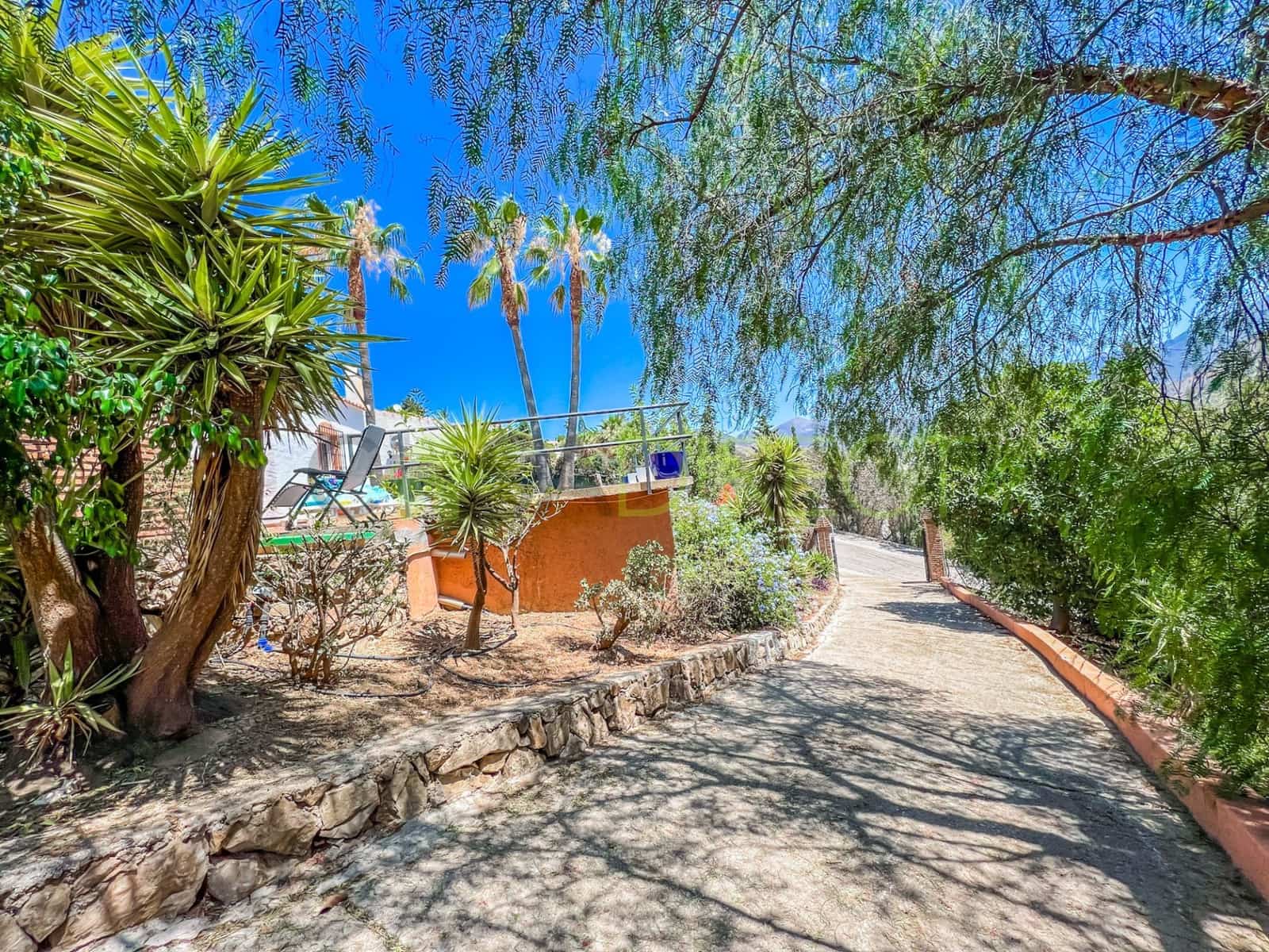 3 soveværelse Villa til leje i Vinuela med swimmingpool garage - € 1.350 (Ref: 7780551)