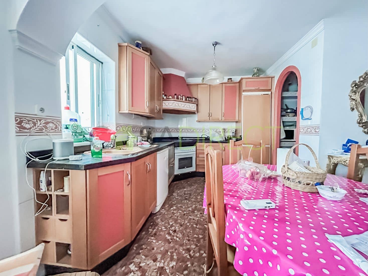 6 soveværelse Villa til salg i Sayalonga - € 362.705 (Ref: 7780552)