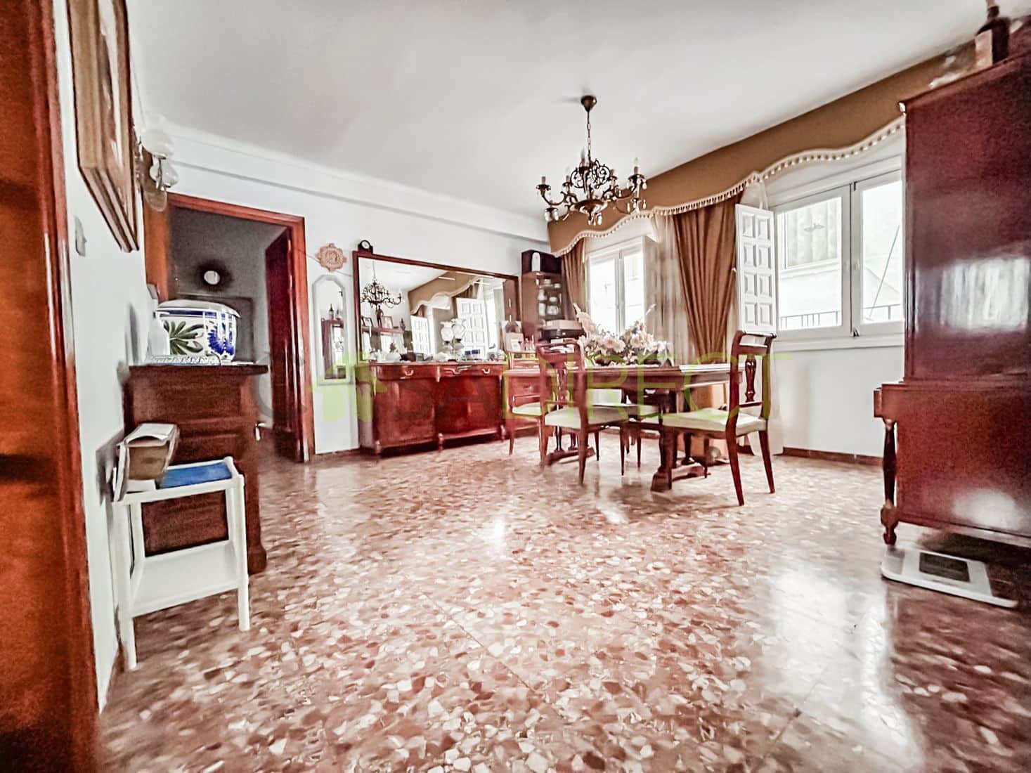 6 soveværelse Villa til salg i Sayalonga - € 362.705 (Ref: 7780552)