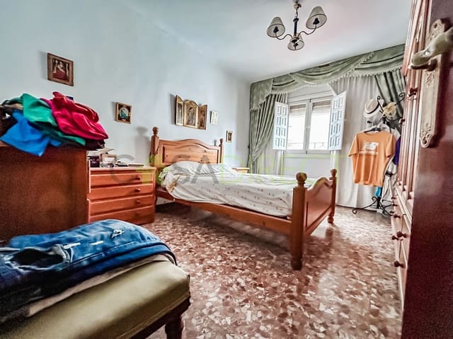 6 sovrum Villa till salu i Sayalonga - 362 705 € (Ref: 7780552)