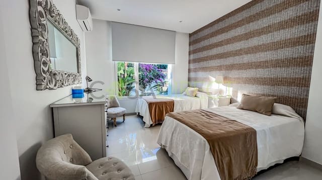 3 soverom Villa til leie i Marbella med garasje - € 16 250 (Ref: 7817924)