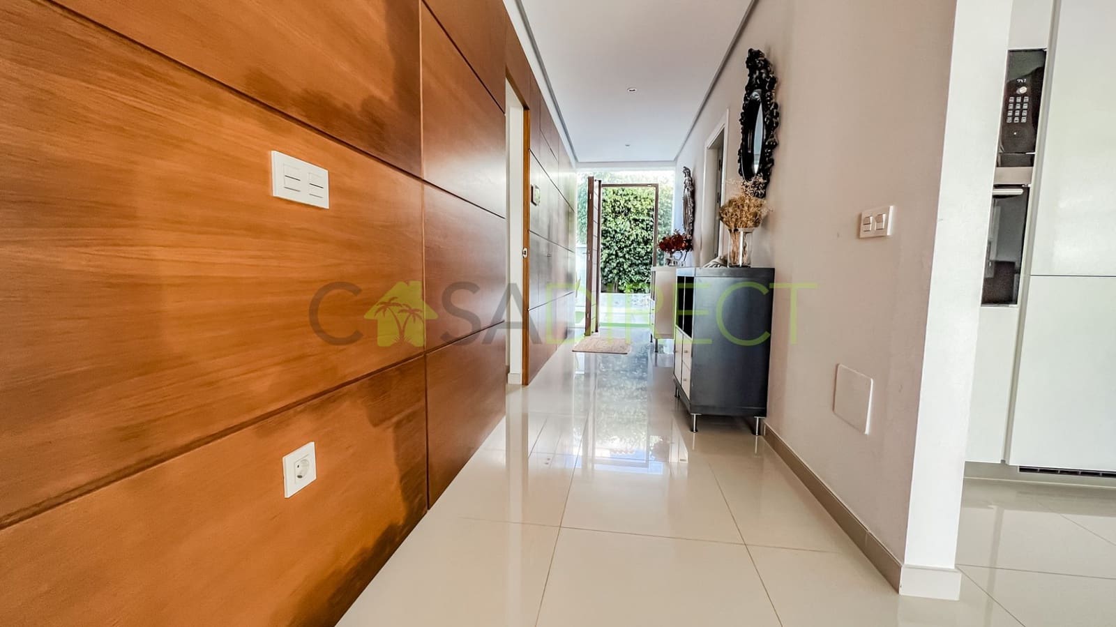 3 bedroom Villa for rent in Marbella with garage - € 16,250 (Ref: 7817924)