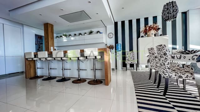 3 soverom Villa til leie i Marbella med garasje - € 16 250 (Ref: 7817924)