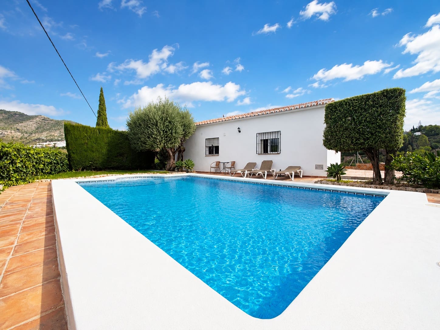 2 bedroom Villa for sale in Frigiliana with pool garage - € 472,500 (Ref: 7838106)