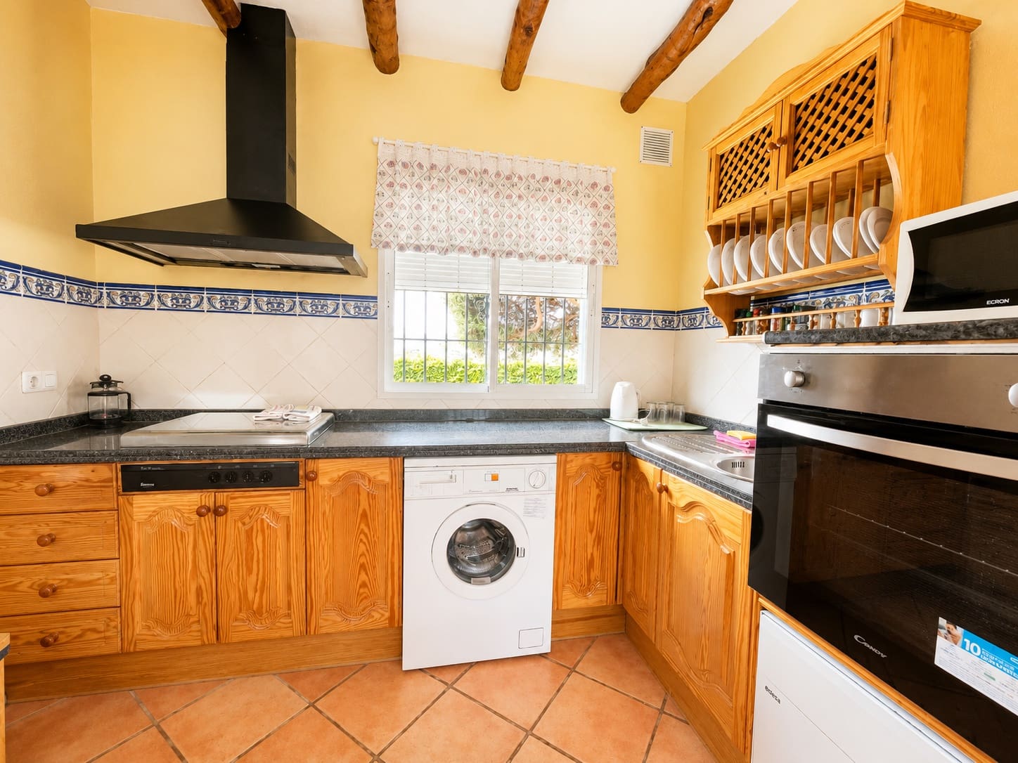 2 bedroom Villa for sale in Frigiliana with pool garage - € 472,500 (Ref: 7838106)