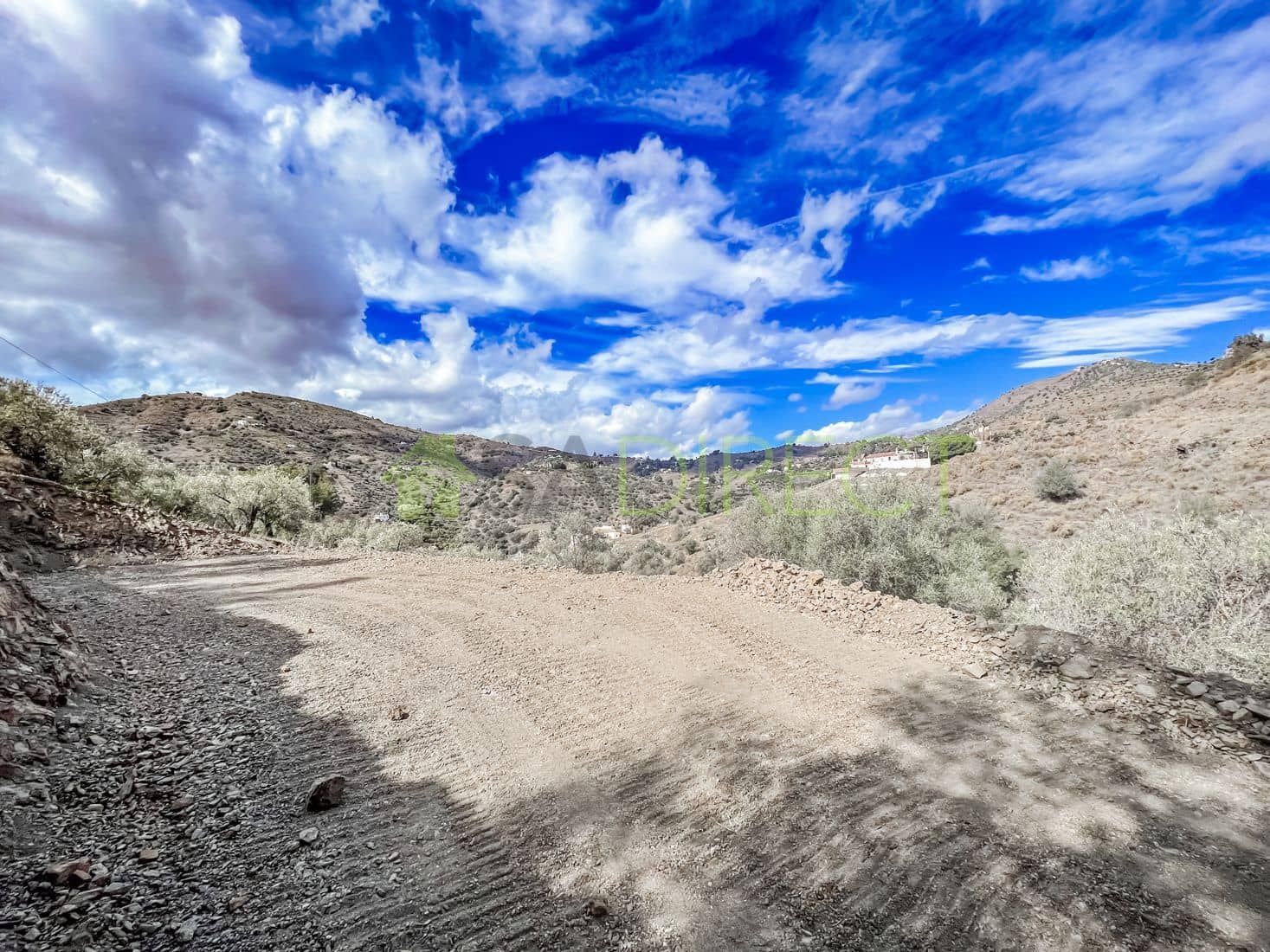 Grunde uden byggetilladelser til salg i Torrox - € 98.000 (Ref: 7848756)