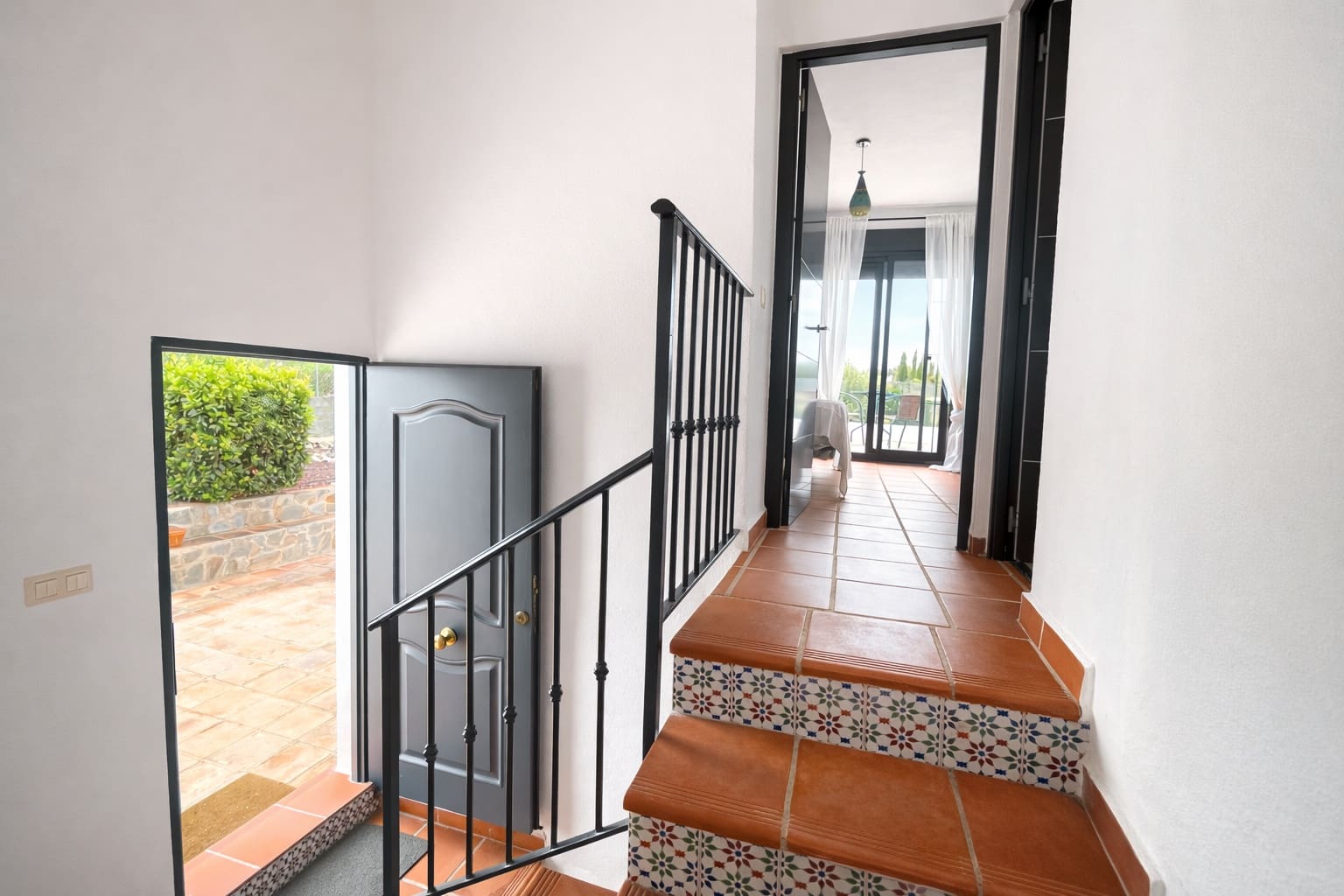 2 makuuhuone Huvila vuokrattavana paikassa Frigiliana mukana uima-altaan 
autotalli - 1 800 € (Ref: 7857216)