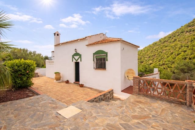 2 bedroom Villa for rent in Frigiliana with pool garage - € 1,800 (Ref: 7857216)