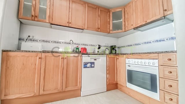 3 sypialnia Dom do wynajęcia w Torrevieja z basenem garażem - 1 400 € (Ref: 7881250)