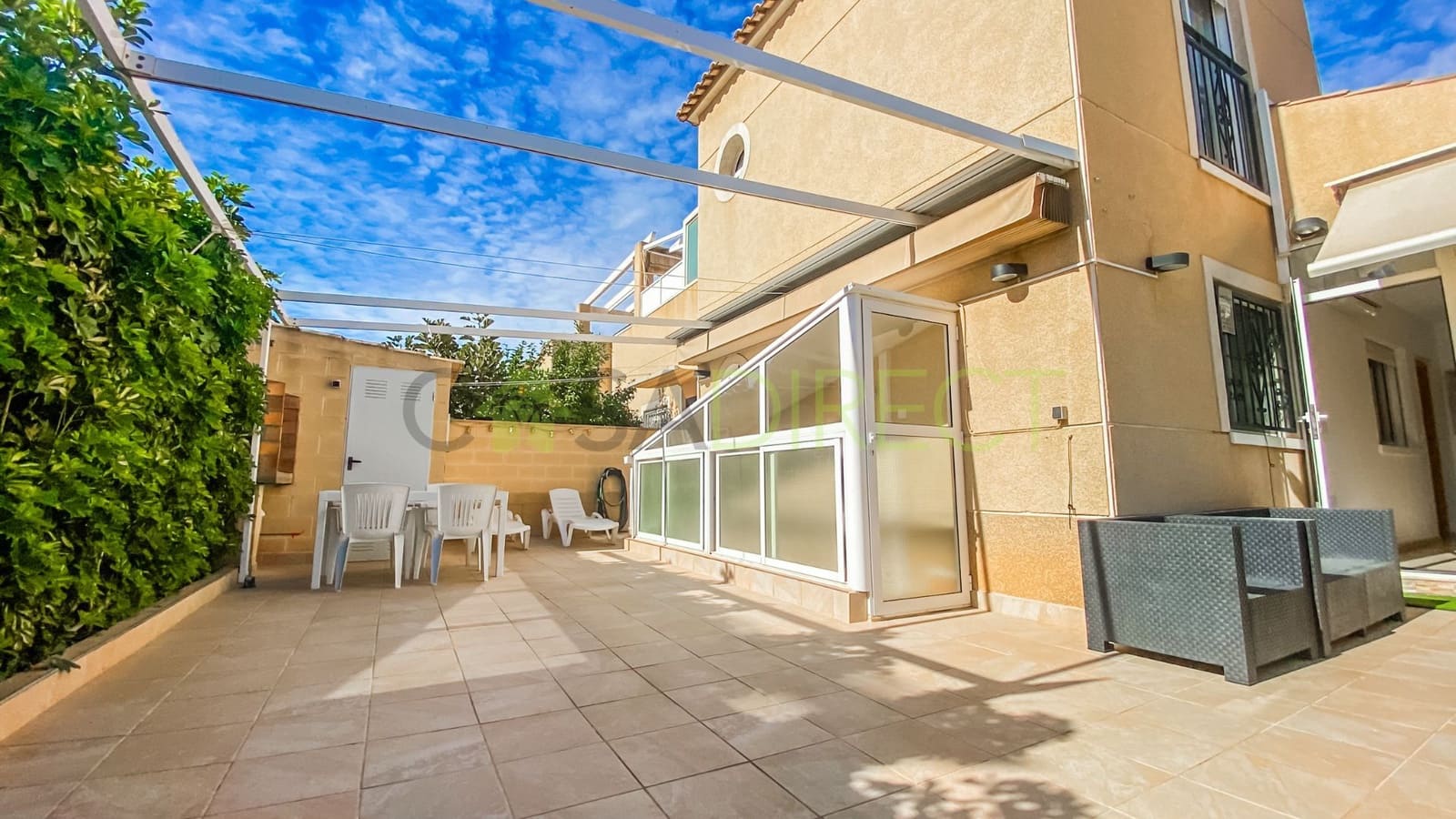 3 bedroom Townhouse for rent in Torrevieja with pool garage - € 1,400 (Ref: 7881250)