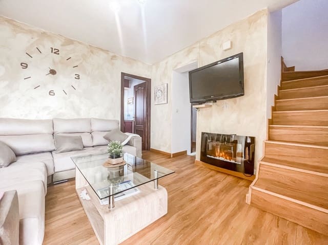 3 soverom Hus til leie i Frigiliana - € 1 100 (Ref: 7941819)