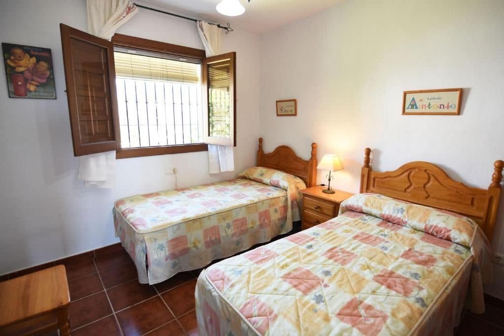 2 Zimmer Villa zu vermieten in Torrox mit Pool - 960 € (Ref: 7963954)