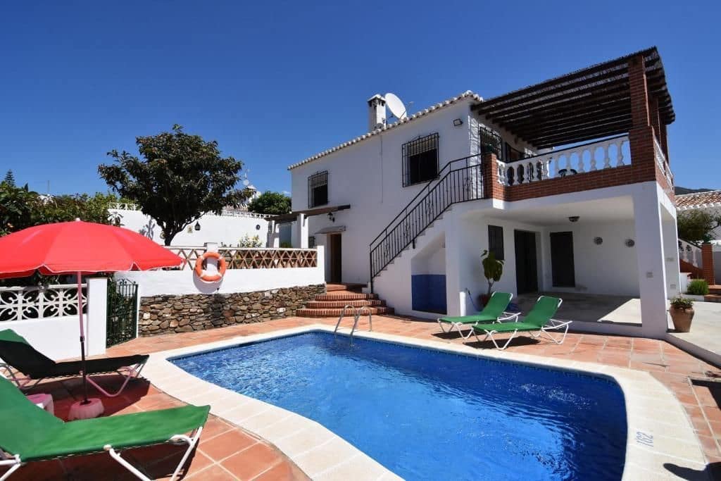 2 Zimmer Villa zu vermieten in Torrox mit Pool - 960 € (Ref: 7963954)