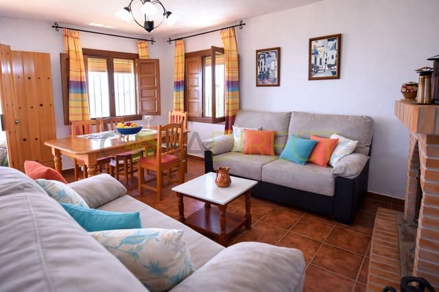 2 slaapkamer Villa te huur in Torrox met zwembad - € 1.050 (Ref: 7963954)