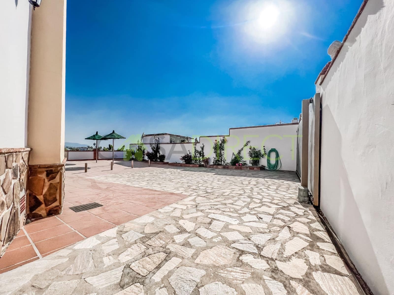 3 bedroom Villa for rent in Frigiliana with pool garage - € 1,650 (Ref: 7998802)