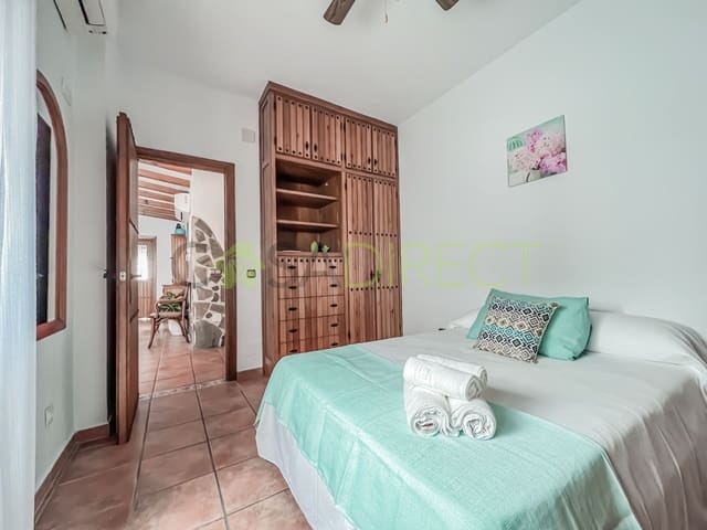 3 slaapkamer Appartement te huur in Nerja - € 1.200 (Ref: 8017182)