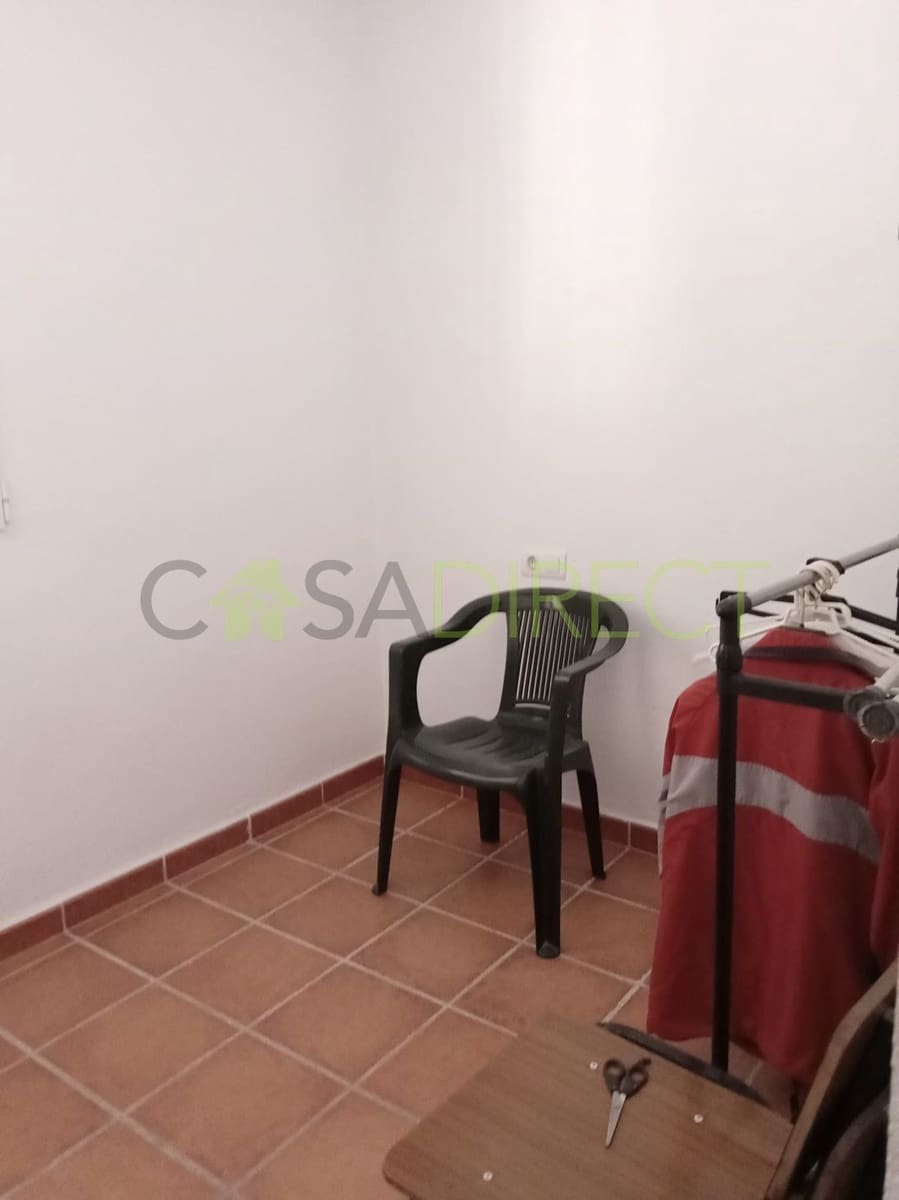 4 soveværelse Byhus til salg i Jayena med garage - € 68.250 (Ref: 8048334)