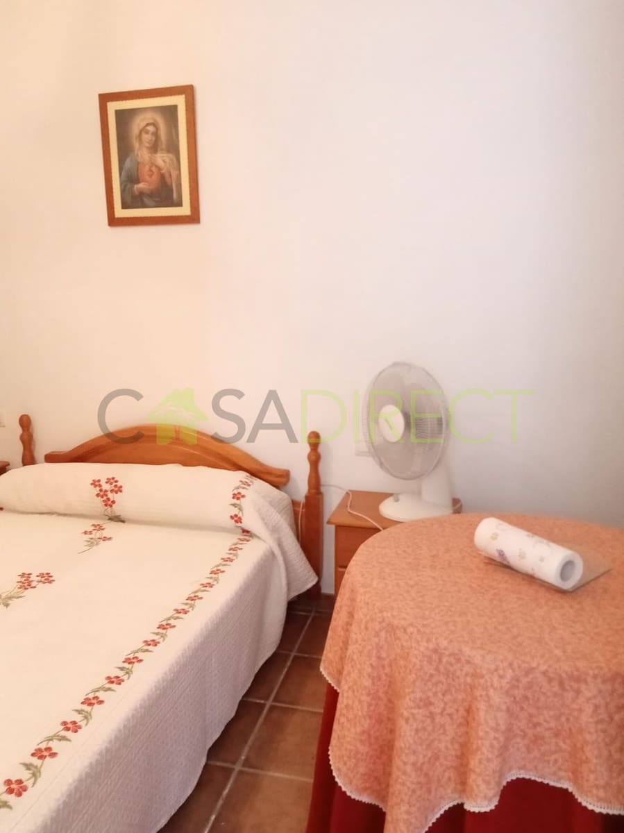 4 soveværelse Byhus til salg i Jayena med garage - € 68.250 (Ref: 8048334)