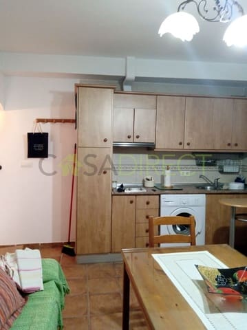 4 slaapkamer Huis te koop in Jayena met garage - € 68.250 (Ref: 8048334)