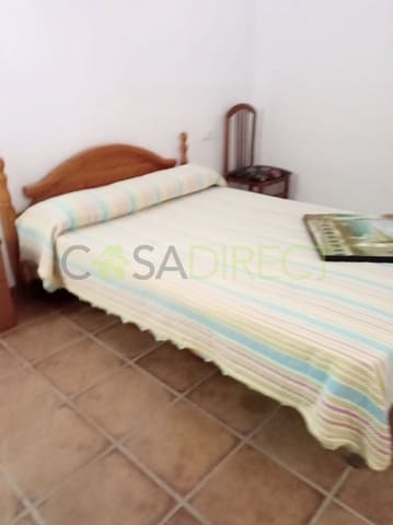 4 slaapkamer Huis te koop in Jayena met garage - € 68.250 (Ref: 8048334)