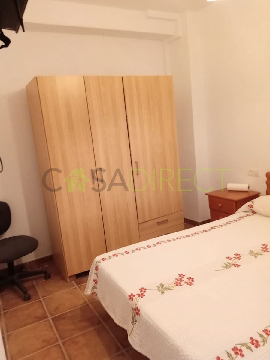 4 soveværelse Byhus til salg i Jayena med garage - € 68.250 (Ref: 8048334)