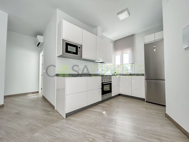 2 soverom Leilighet til leie i Torrox-Costa, Torrox med svømmebasseng - € 900 (Ref: 8052998)