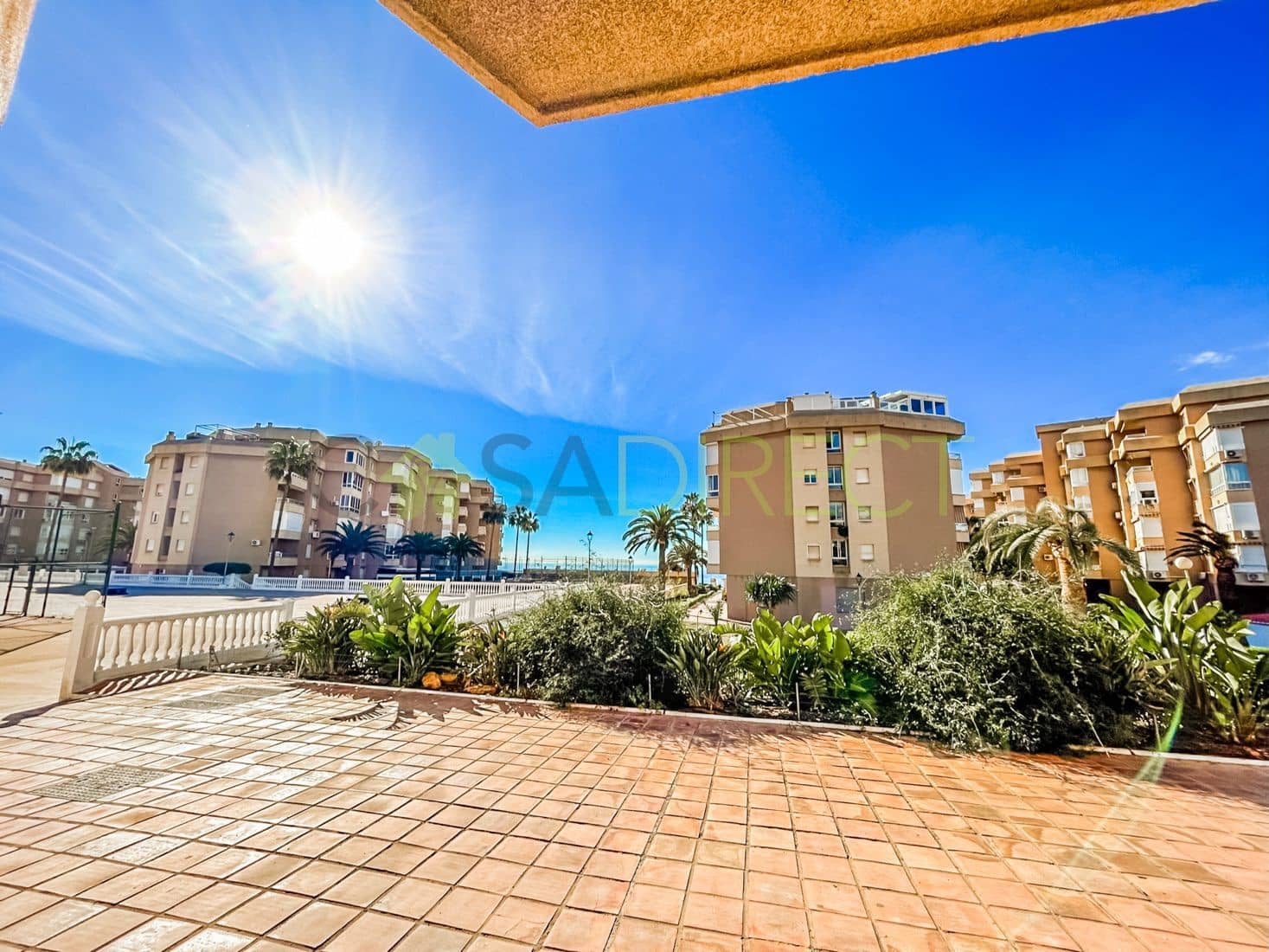 Appartement de 2 chambres à louer à Torrox-Costa avec piscine - 900 € (Ref: 8052998)