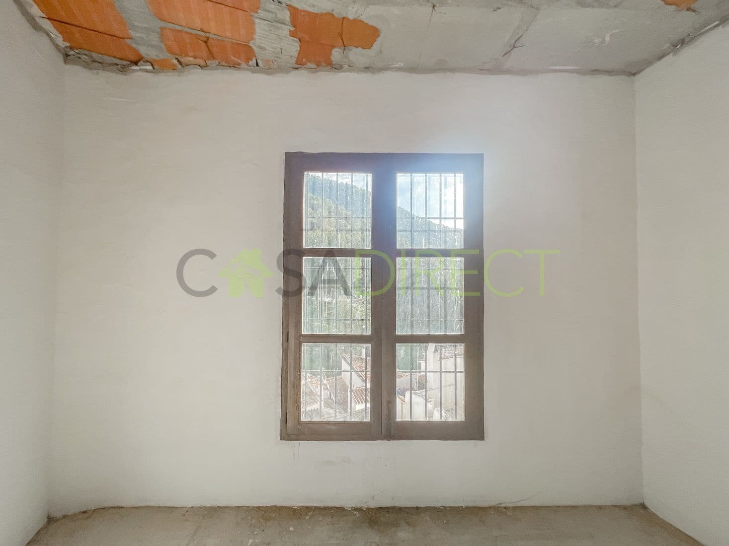 9 bedroom Villa for sale in El Acebuchal with pool - € 295,000 (Ref: 8064912)