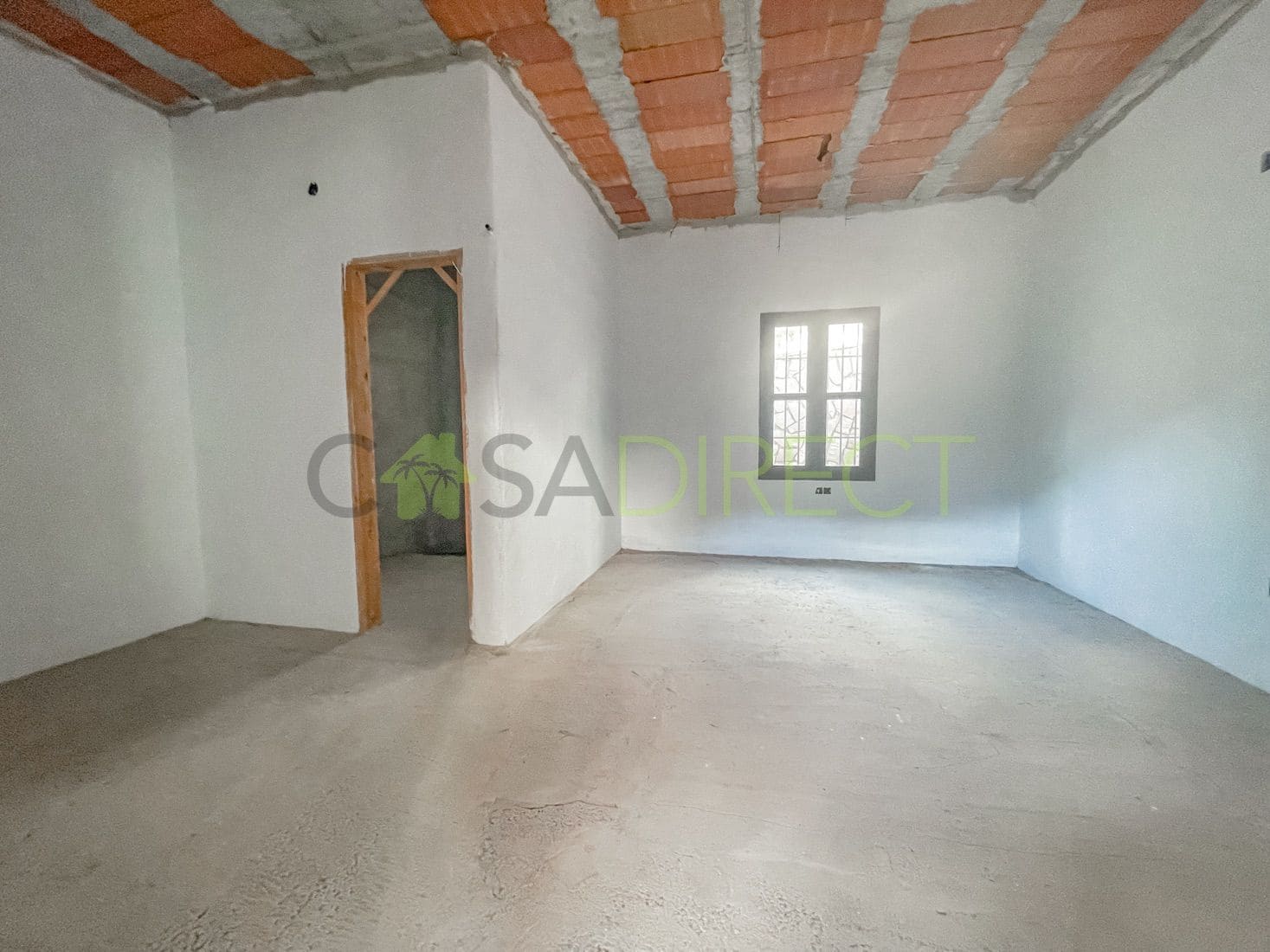 9 bedroom Villa for sale in El Acebuchal with pool - € 295,000 (Ref: 8064912)