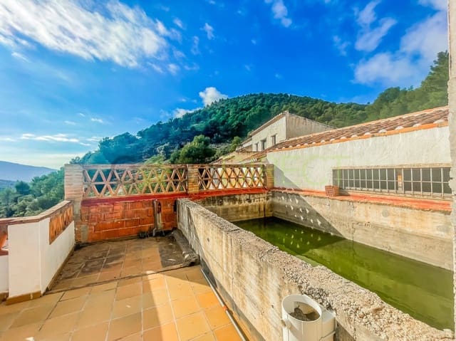 9 sovrum Villa till salu i El Acebuchal, Cómpeta med pool - 295 000 € (Ref: 8064912)