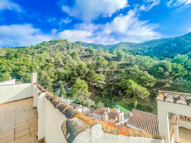 9 sovrum Villa till salu i El Acebuchal, Cómpeta med pool - 295 000 € (Ref: 8064912)