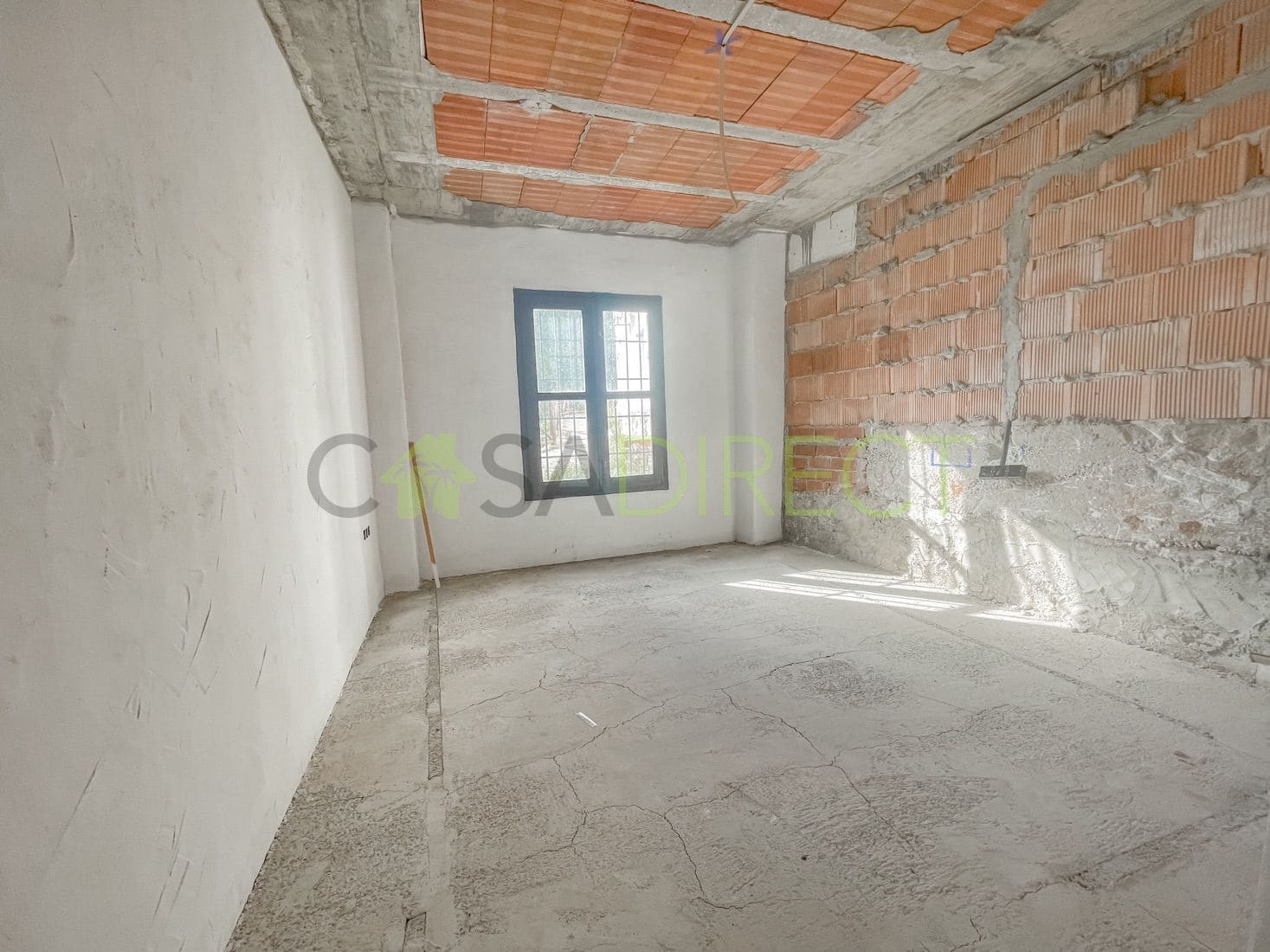 9 bedroom Villa for sale in El Acebuchal with pool - € 295,000 (Ref: 8064912)