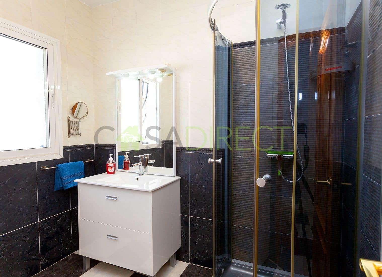 2 bedroom Villa for rent in La Herradura with pool garage - € 1,800 (Ref: 8064913)
