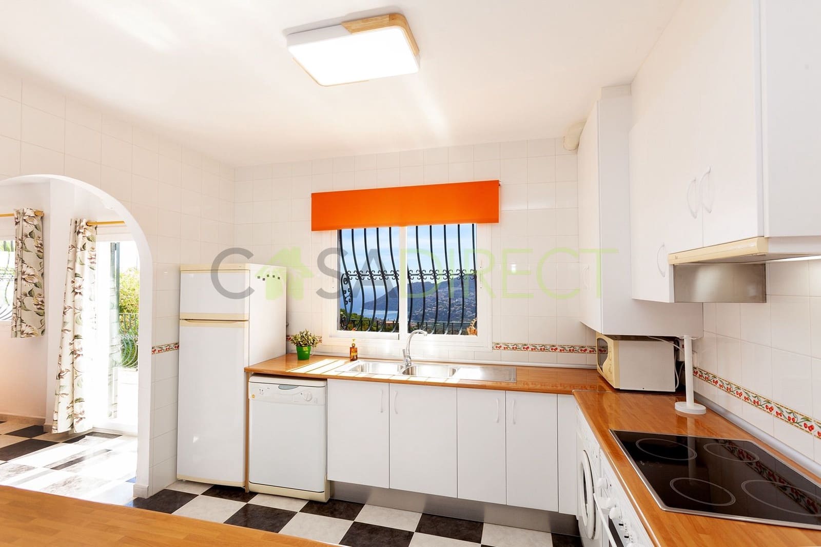 2 bedroom Villa for rent in La Herradura with pool garage - € 1,800 (Ref: 8064913)