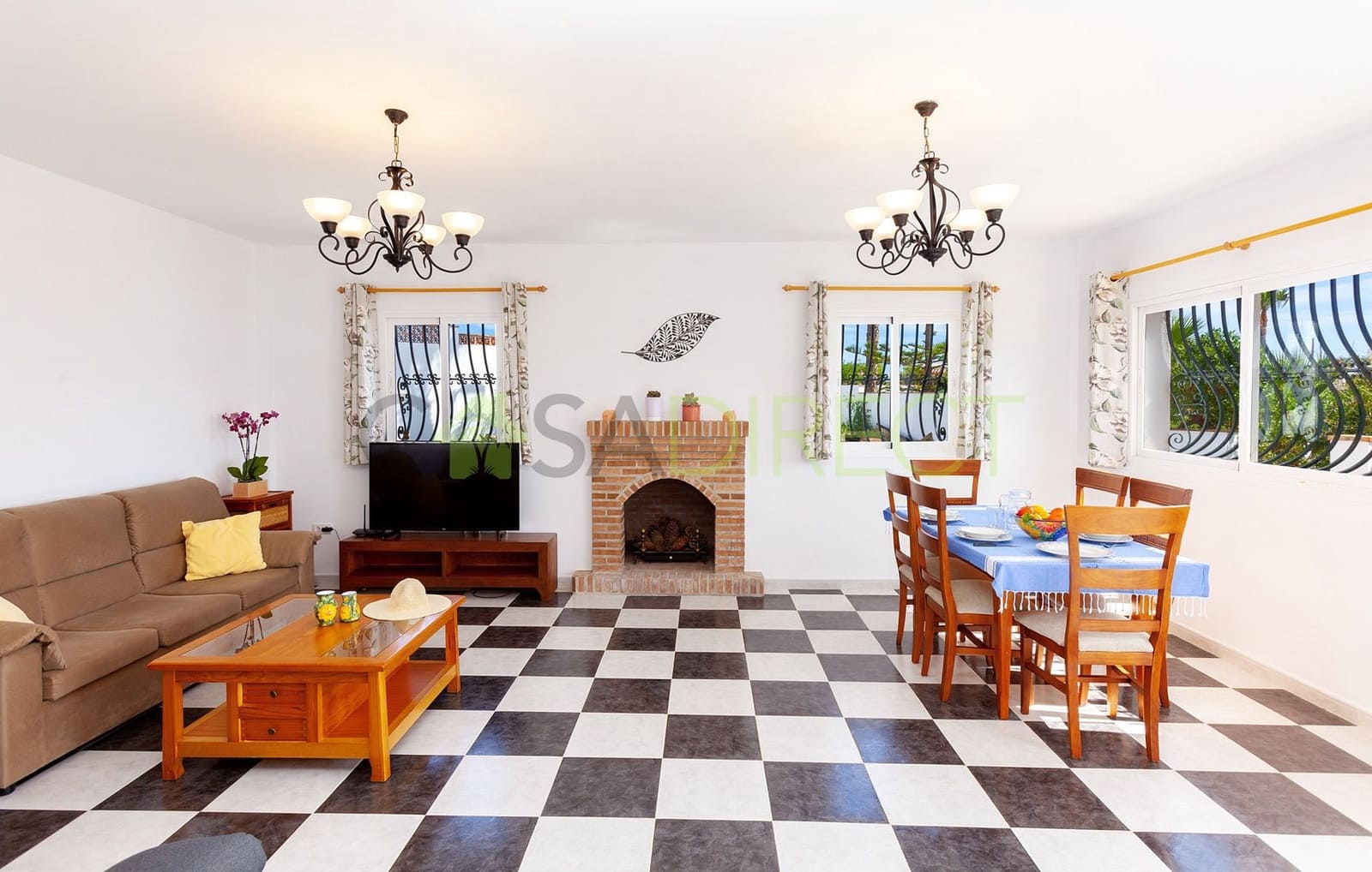 2 bedroom Villa for rent in La Herradura with pool garage - € 1,800 (Ref: 8064913)