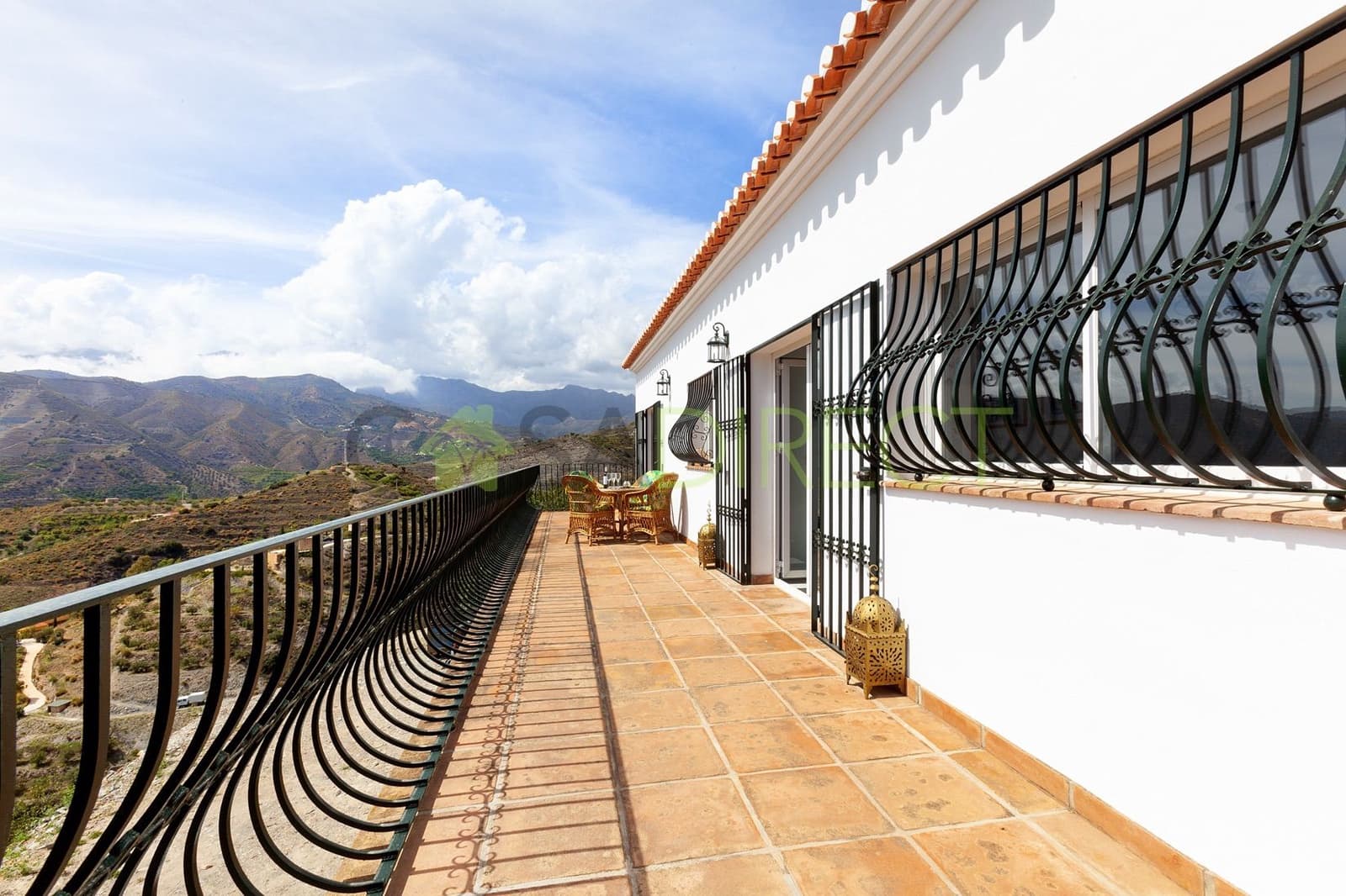 2 bedroom Villa for rent in La Herradura with pool garage - € 1,800 (Ref: 8064913)
