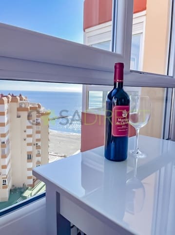 1 sovrum Lägenhet att hyra i Torrox-Costa, Torrox med pool - 900 € (Ref: 8104774)