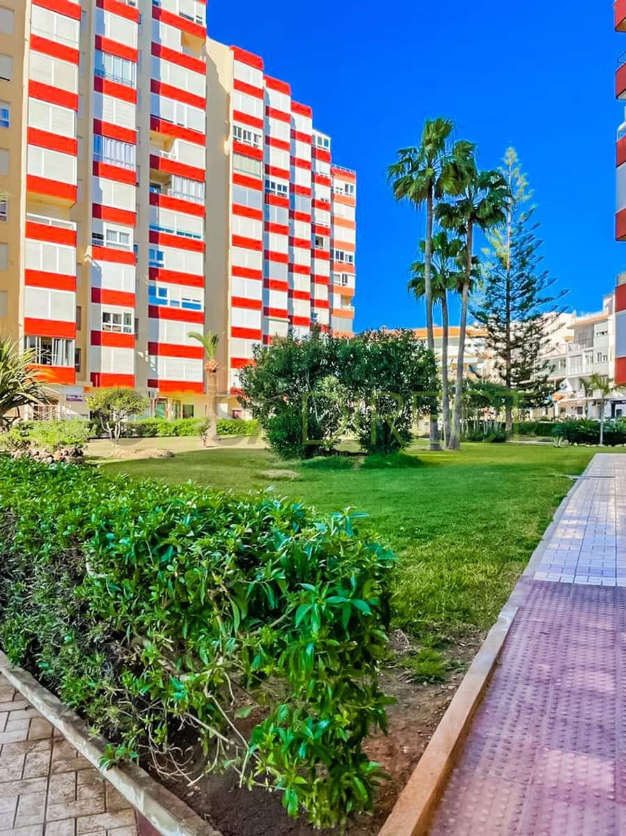 1 bedroom Apartment for rent in Torrox-Costa with pool - € 900 (Ref: 8104774)