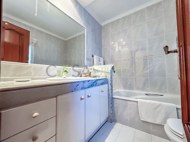 3 slaapkamer Halfvrijstaande villa te koop in Alhama de Granada - € 93.267 (Ref: 8221551)