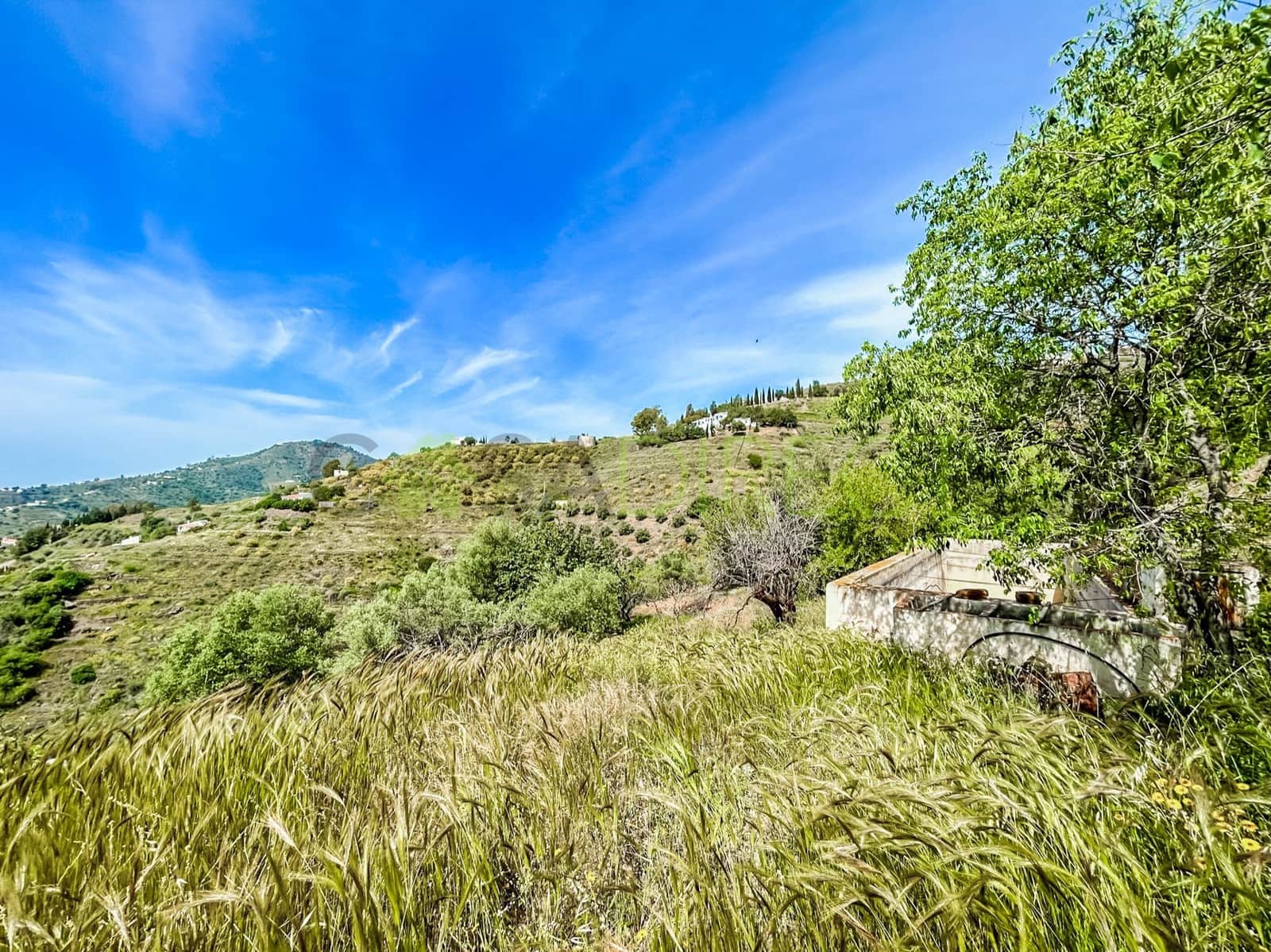 Grunde uden byggetilladelser til salg i Competa - € 120.000 (Ref: 8232613)