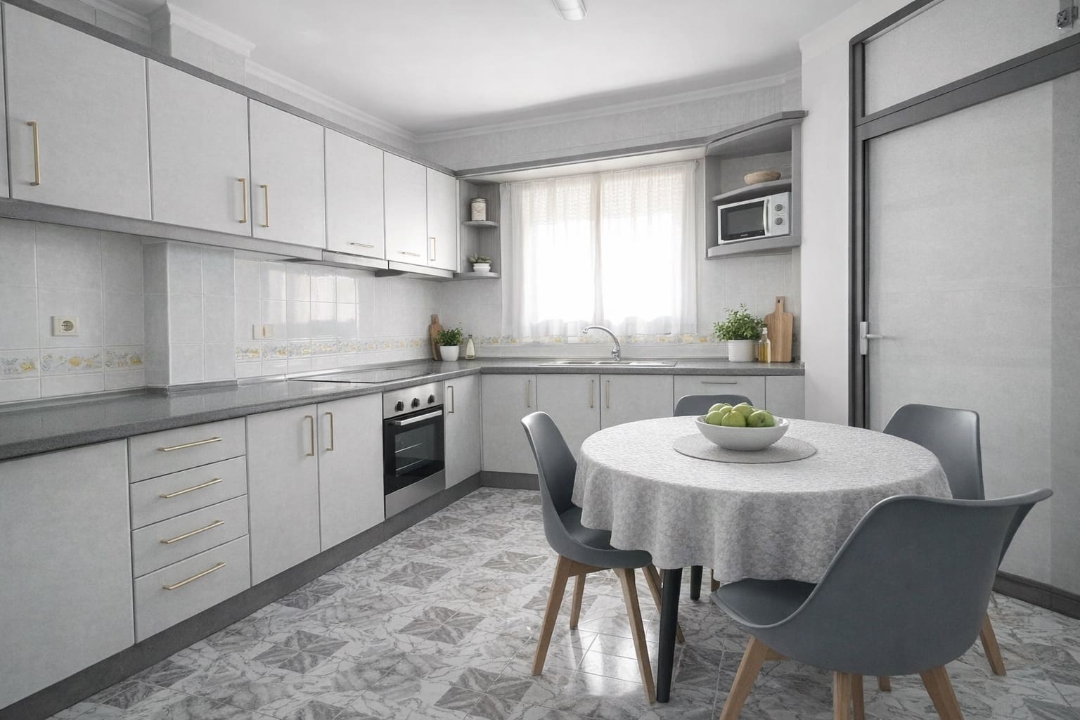 3 bedroom Flat for sale in Nerja - € 350,000 (Ref: 8255355)