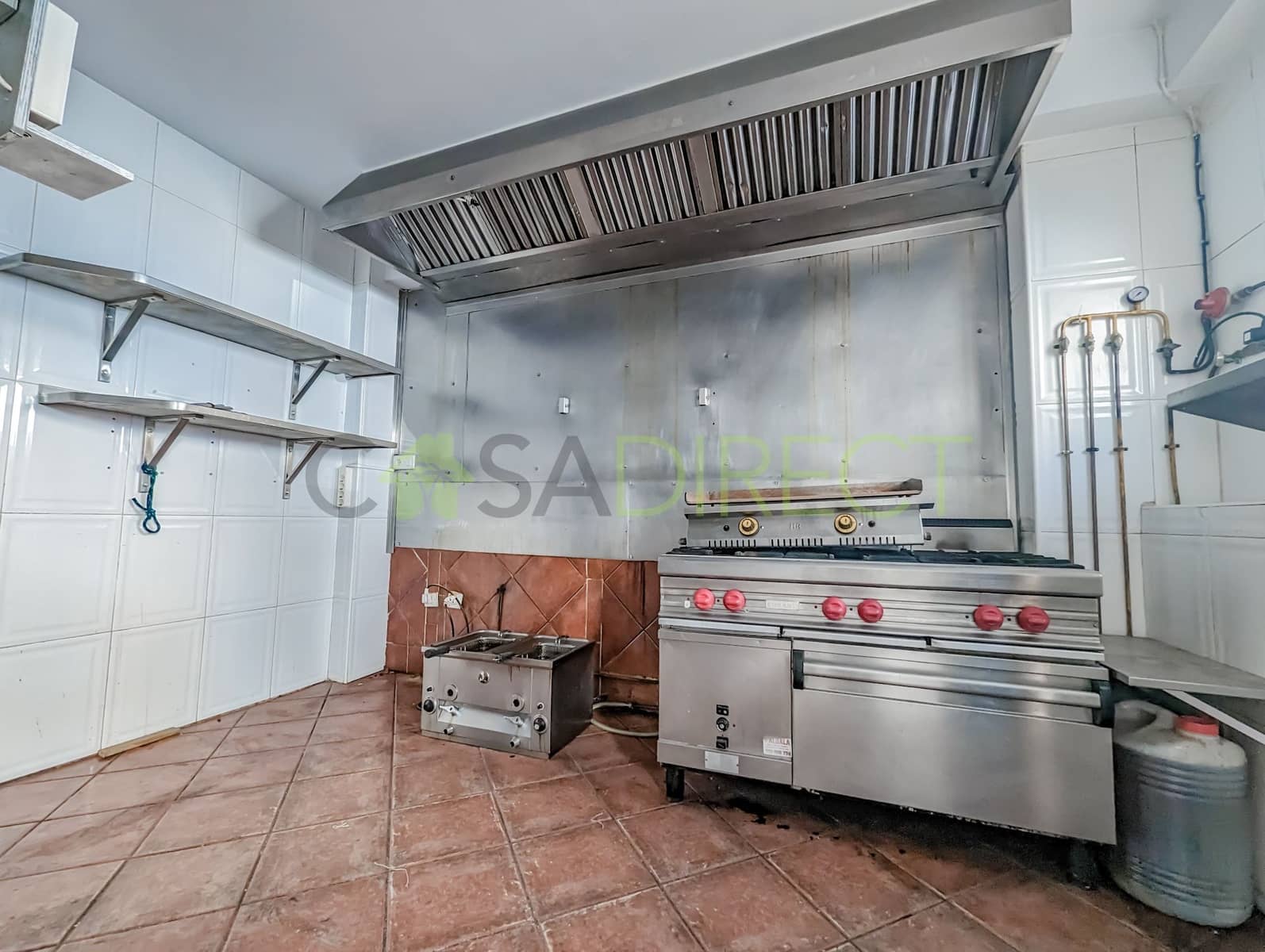 Kommersiell til salgs i Nerja - € 315 000 (Ref: 8288875)