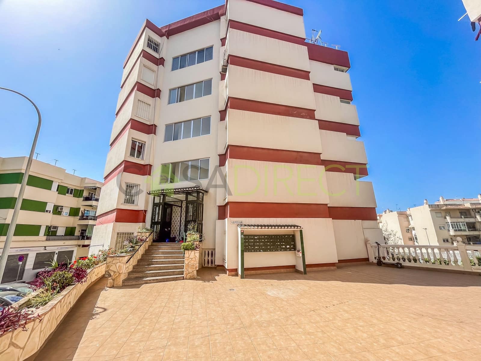 2 slaapkamer Flat te koop in Nerja met zwembad - € 340.000 (Ref: 8317746)