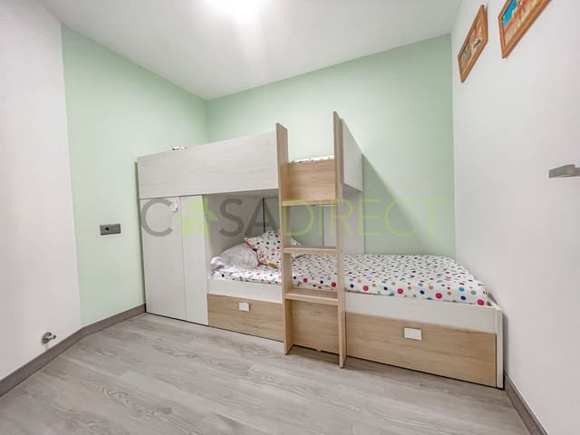 Piso de 2 habitaciones en Nerja en venta con piscina - 340.000 € (Ref: 8317746)