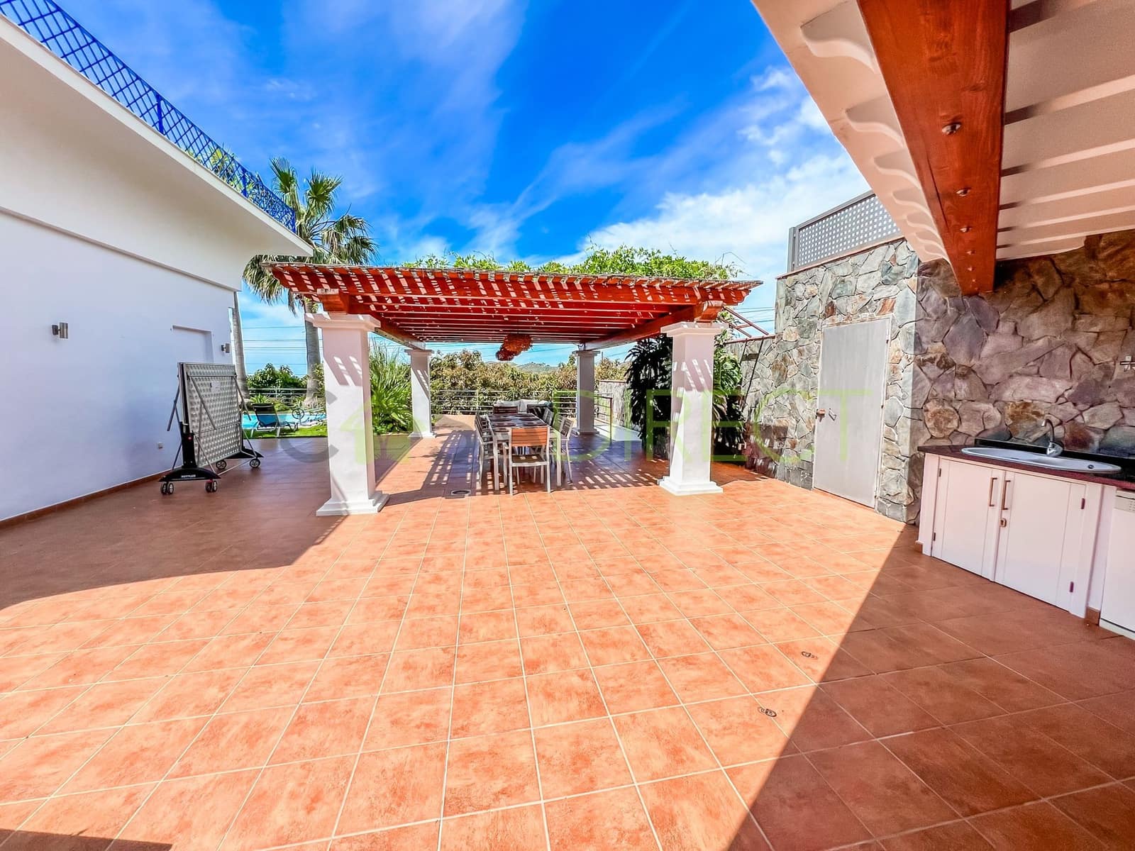 5 soveværelse Villa til leje i Competa med swimmingpool garage - € 5.160 (Ref: 8319070)