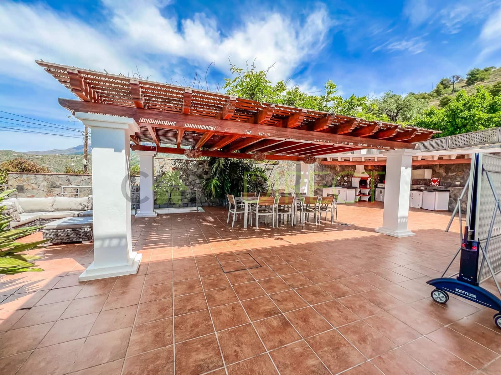 5 soveværelse Villa til leje i Competa med swimmingpool garage - € 5.160 (Ref: 8319070)