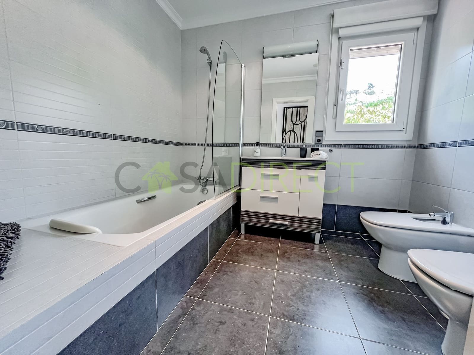 5 soveværelse Villa til leje i Competa med swimmingpool garage - € 5.160 (Ref: 8319070)