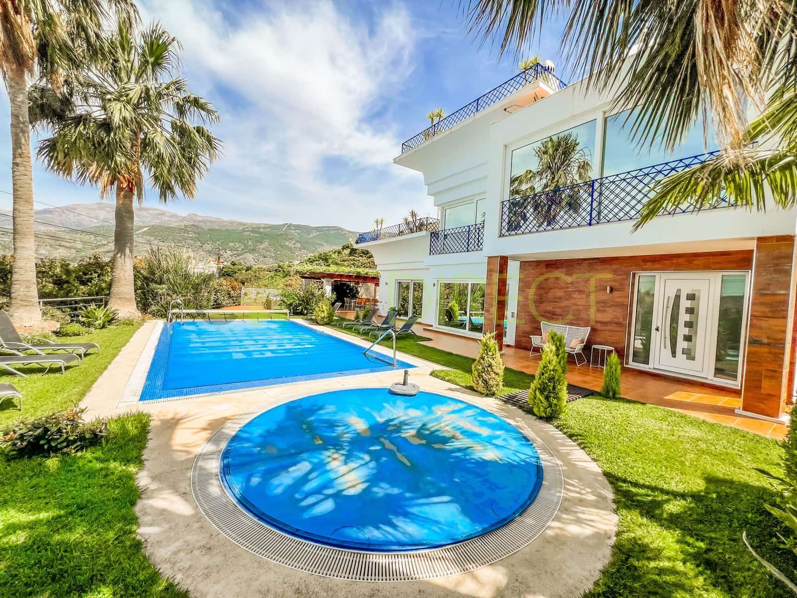 5 soveværelse Villa til leje i Competa med swimmingpool garage - € 5.160 (Ref: 8319070)